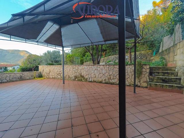 Villetta a schiera in vendita a Terracina LT