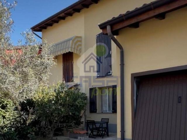 Villetta a schiera in vendita a Terranova dei Passerini LO