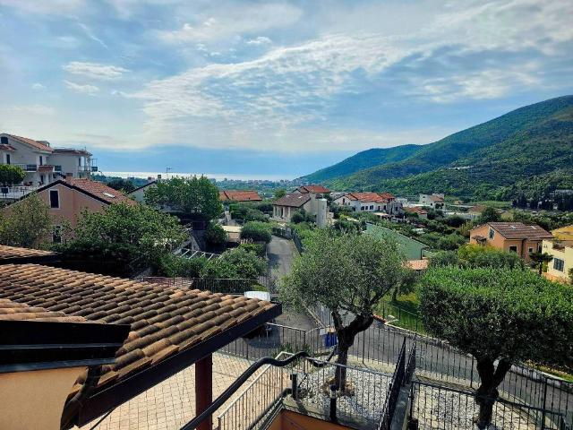 Villetta a schiera in vendita a Toirano SV