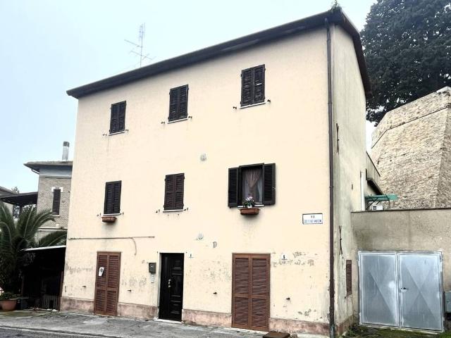 Villetta a schiera in vendita a Trecastelli AN