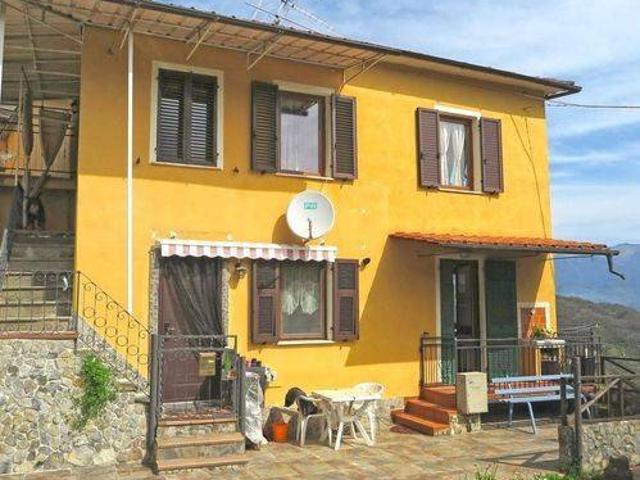 Villetta a schiera in vendita a Tresana MS