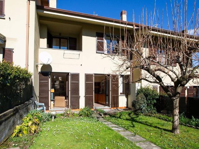 Villetta a schiera in vendita a Valmadrera LC