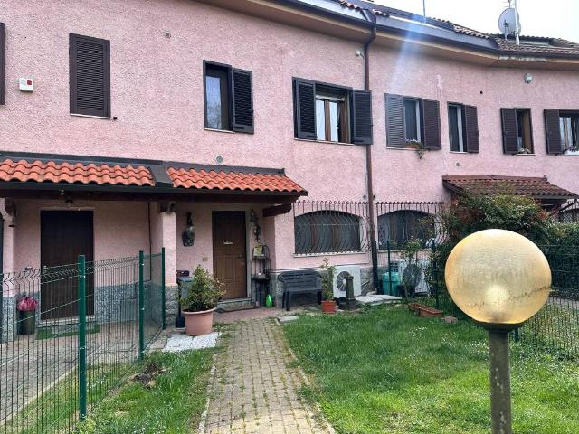 Villetta a schiera in vendita a Venegono Superiore VA