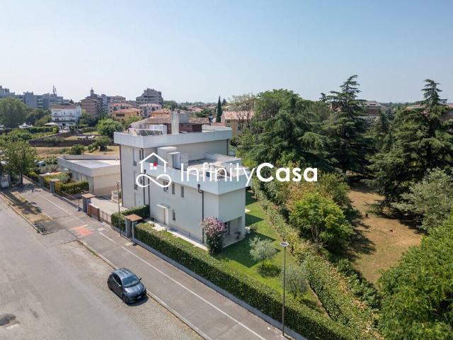 Villetta a schiera in vendita a Verona VR