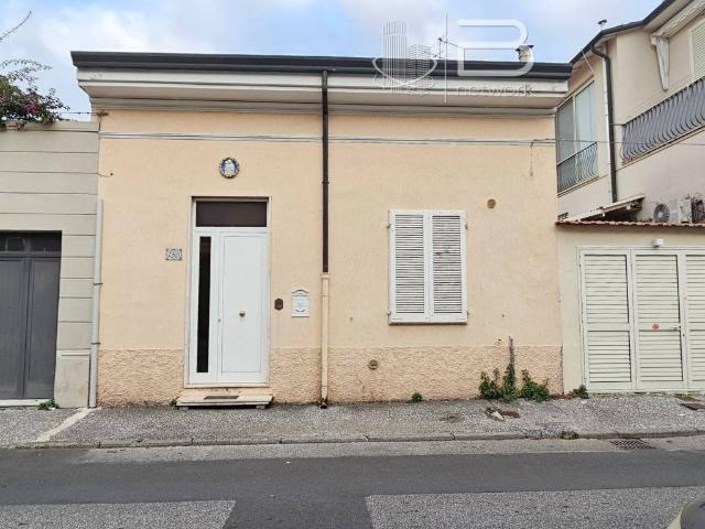 Villetta a schiera in vendita a Viareggio LU