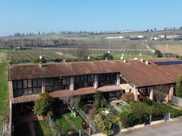 Villetta a schiera in Vendita a Villafranca di Verona
