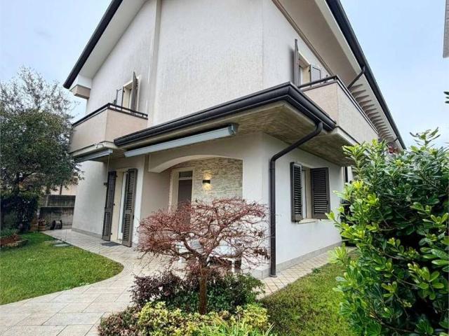 Villetta a schiera in vendita a Villafranca di Verona VR