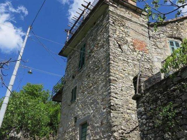 Villetta a schiera in vendita a Villafranca in Lunigiana MS