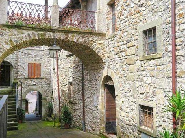 Villetta a schiera in vendita a Villafranca in Lunigiana MS
