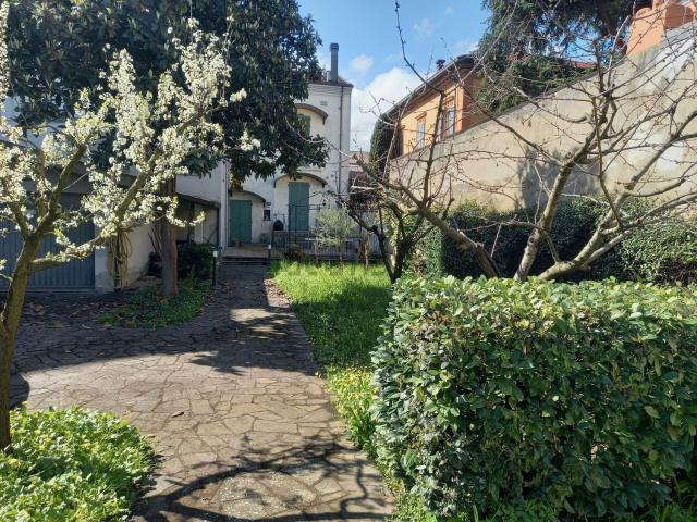 Villetta a schiera in vendita di 400 m² in Via Amerigo Vespucci, 2