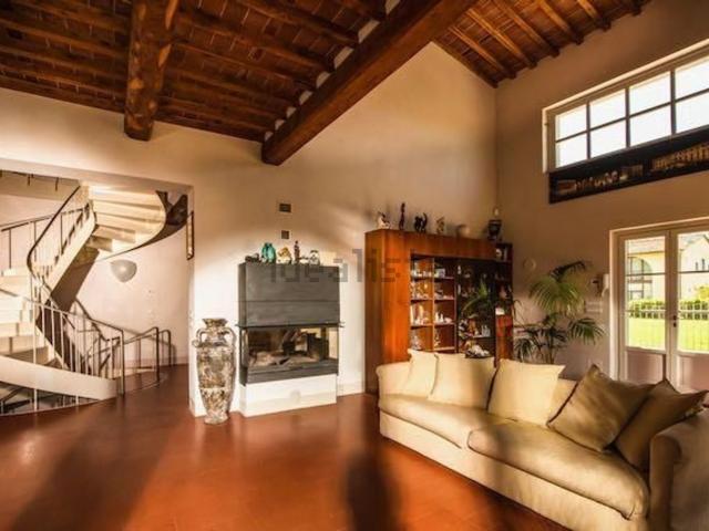 Villetta a schiera in vendita di 400 m² in Strada Senza Nome
