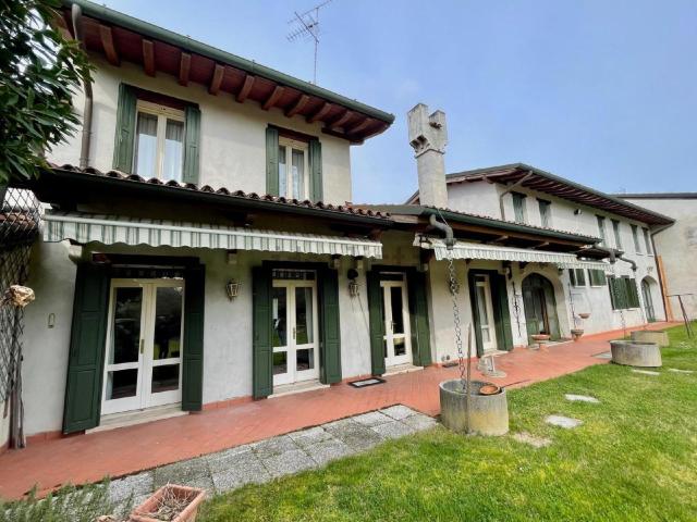 Villetta a schiera in vendita di 401 m²