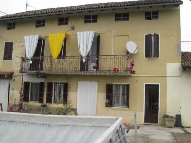 Villetta a schiera in vendita di 411 m² in Via Camillo Benso Cavour, 2