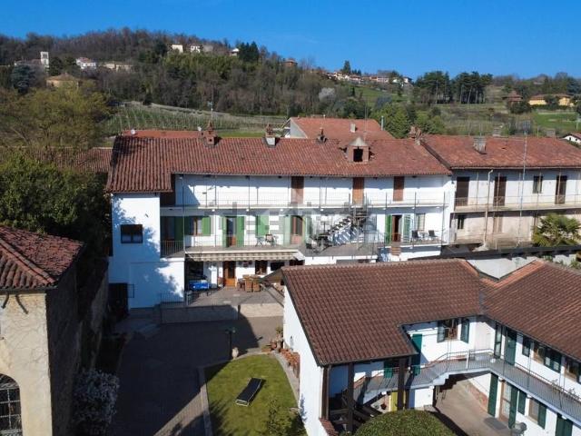 Villetta a schiera in vendita di 428 m² in Via Umberto I°, 27