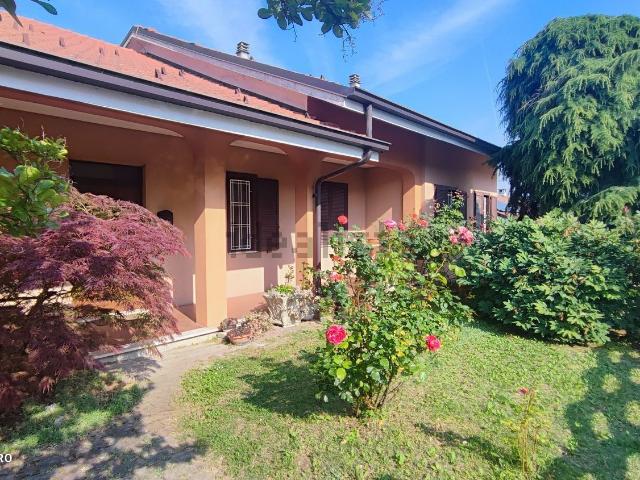 Villetta a schiera in vendita di 434 m² in Via San Rocco, 14