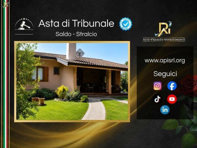 Villetta a schiera in vendita di 449 m² in Via Nuova Fratte, 61