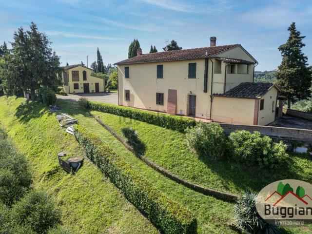 Villetta a schiera in vendita di 460 m²