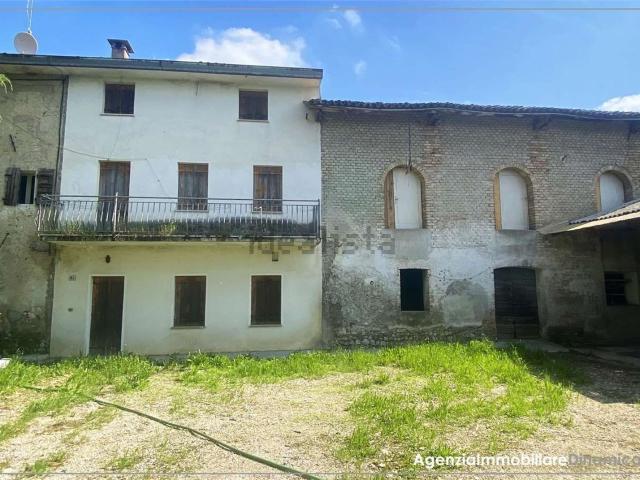 Villetta a schiera in vendita di 490 m² in Via Palù