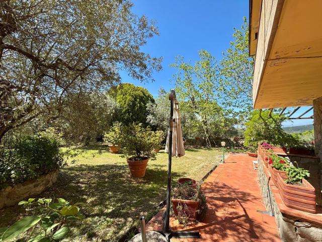Villetta a schiera in vendita di 500 m² in Via dei Massoni