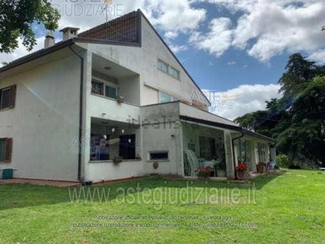 Villetta a schiera in vendita di 5262 m² in Via San Marcello, 104