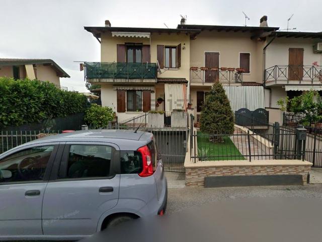 Villetta a schiera in vendita di 55 m² in Via Camillo Tarello, 26