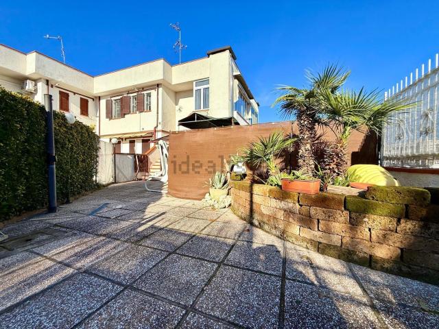 Villetta a schiera in vendita di 55 m² in Viale Liberia, 60