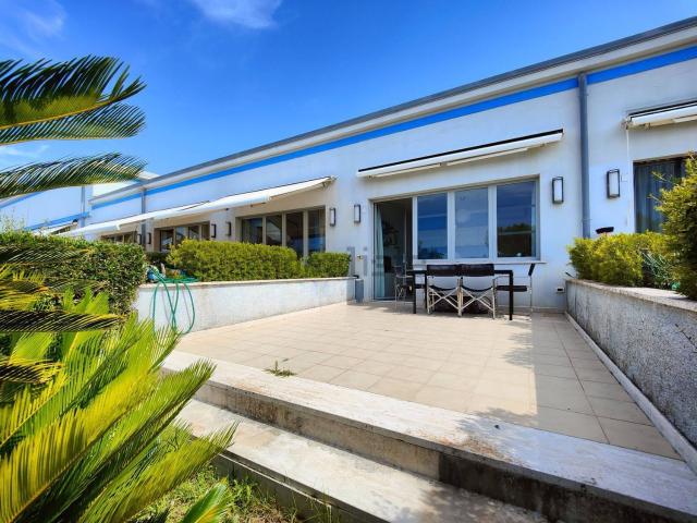 Villetta a schiera in vendita di 59 m² in Viale del Tirreno