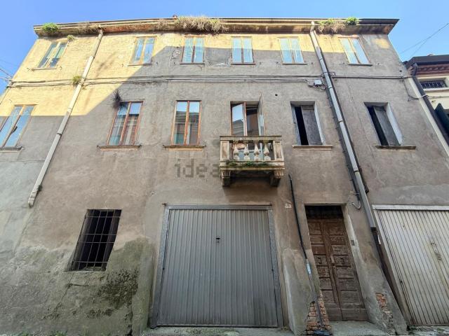 Villetta a schiera in vendita di 600 m² in Via Samuele Donatoni, 18