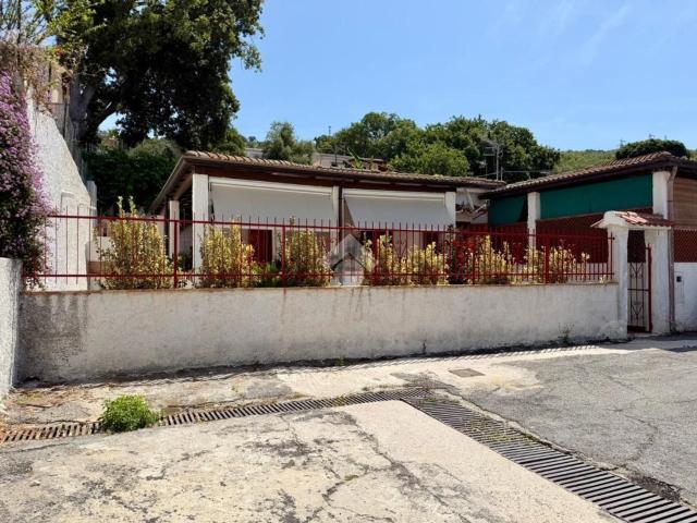 Villetta a schiera in vendita di 60 m² in Via Piane, 77