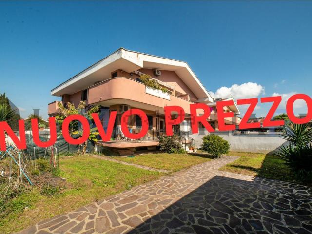 Villetta a schiera in vendita di 60 m² in Via Salorno, 59