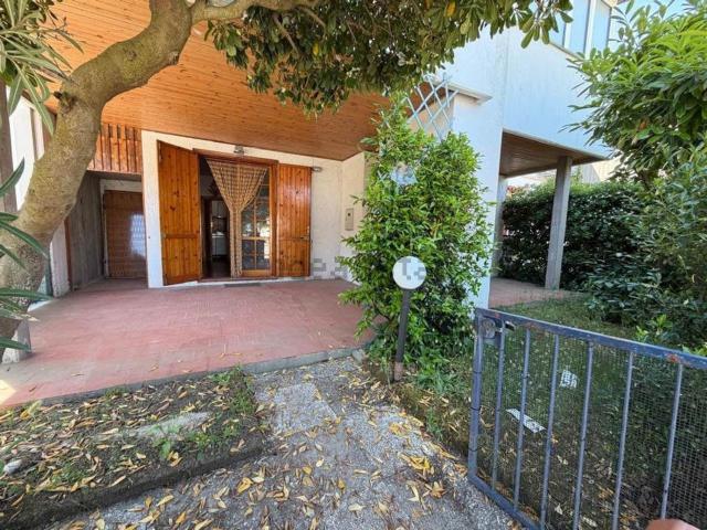 Villetta a schiera in vendita di 60 m² in Viale A. Manzoni, 39