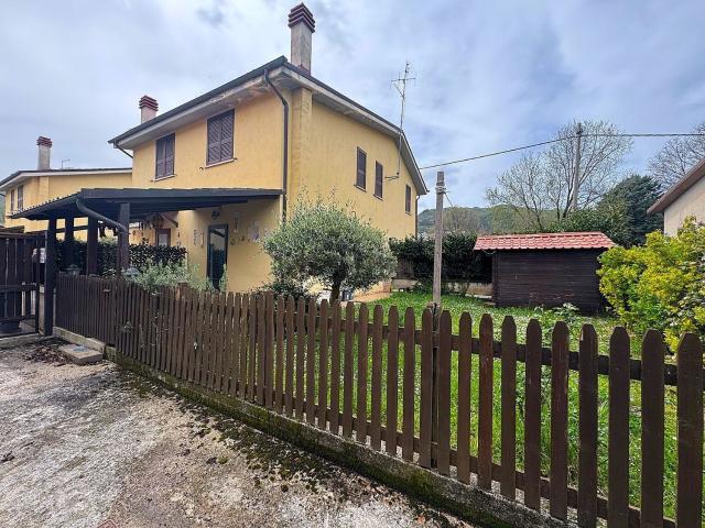 Villetta a schiera in vendita di 64 m² in Via Valle Maranese, 13