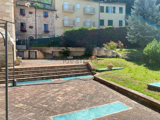 Villetta a schiera in vendita di 655 m² in Via Gugliemo Marconi, 1