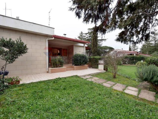 Villetta a schiera in vendita di 65 m² in Contrada Lagogemolo, 56