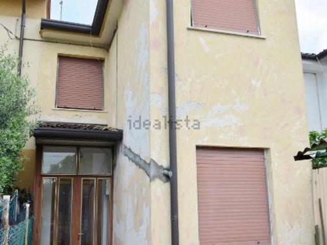 Villetta a schiera in vendita di 65 m² in Via della Ferrovia, 3