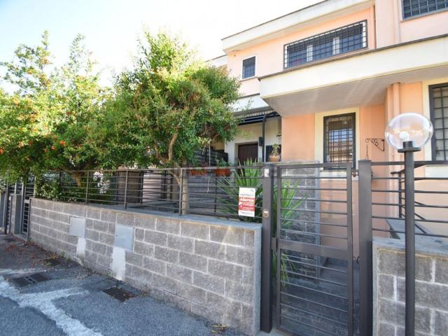 Villetta a schiera in vendita di 65 m² in Via Ildebrando della Giovanna