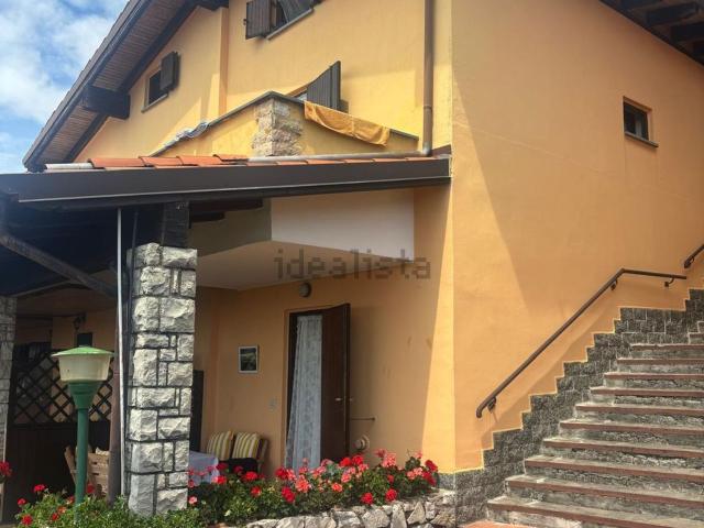 Villetta a schiera in vendita di 68 m² in Via Panoramica, 20