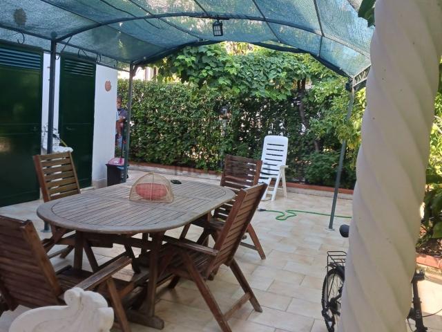Villetta a schiera in vendita di 73 m² in Via Leopardi, 41