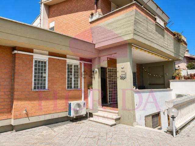 Villetta a schiera in vendita di 70 m² in Via delle Ninfe