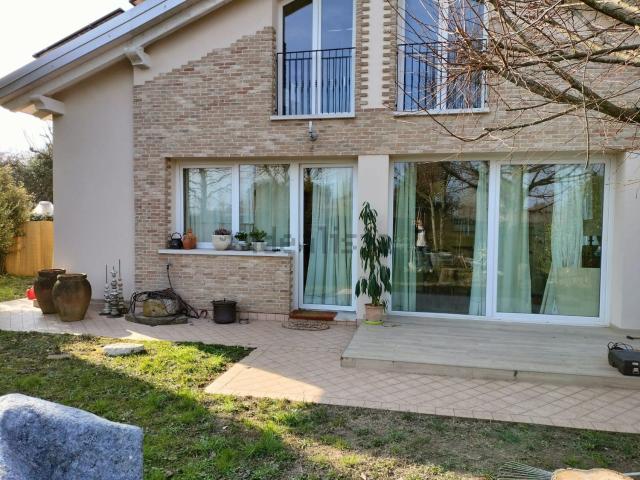 Villetta a schiera in vendita di 70 m² in Via Desman