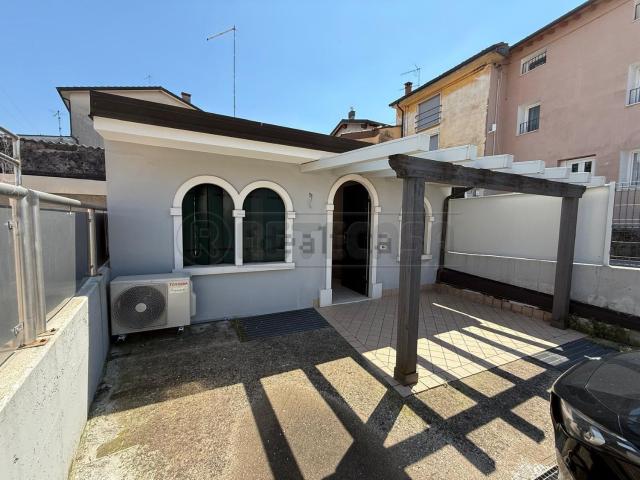 Villetta a schiera in vendita di 71 m²