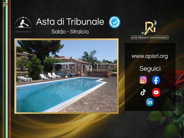 Villetta a schiera in vendita di 720 m² in Via Catania, 51