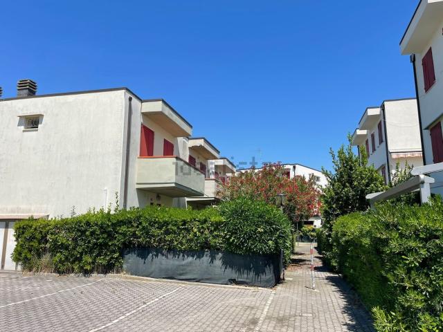 Villetta a schiera in vendita di 72 m² in Viale Giuseppe Verdi, 188