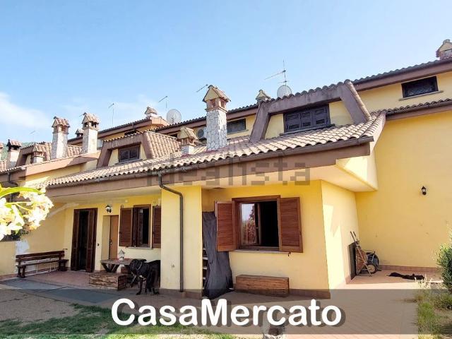 Villetta a schiera in vendita di 77 m² in Via delle Calcare