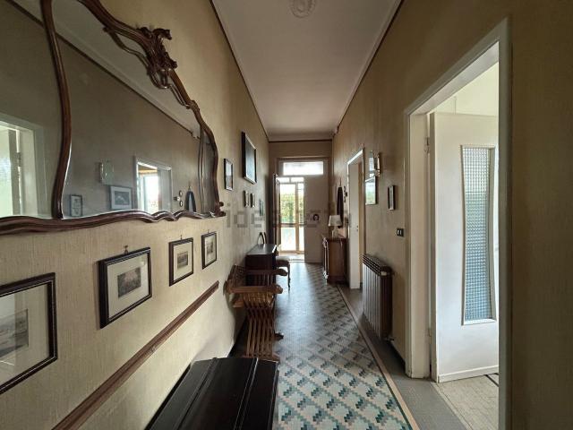 Villetta a schiera in vendita di 77 m²
