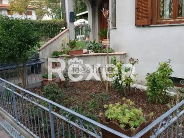 Villetta a schiera in vendita di 750 m² in Via dei Salici