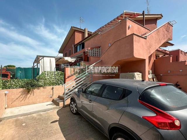 Villetta a schiera in vendita di 75 m² in Via Alfredo Sagripanti