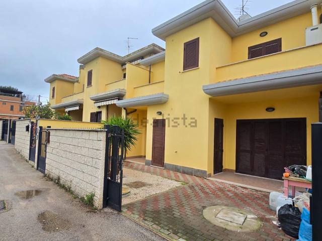 Villetta a schiera in vendita di 75 m² in Via Batteria Siacci, 120