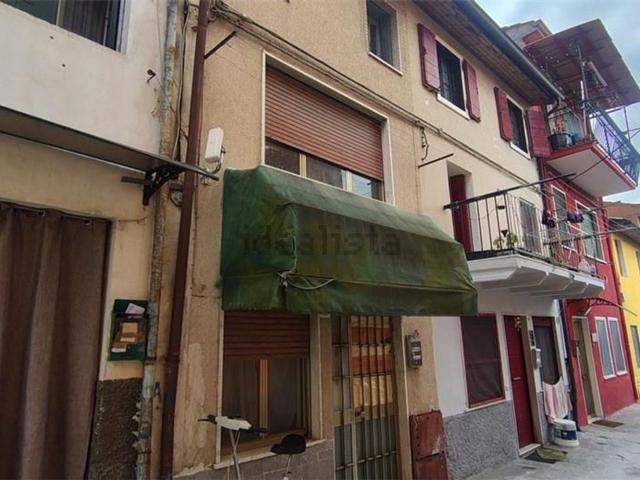 Villetta a schiera in vendita di 75 m² in Via Michelangelo Cardina, 82