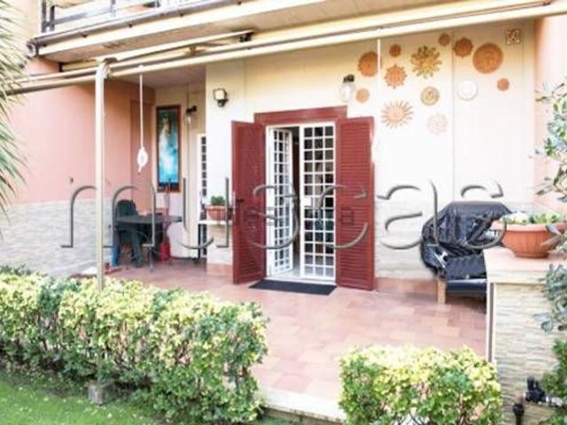 Villetta a schiera in vendita di 75 m² in Viale Castellammare, 44